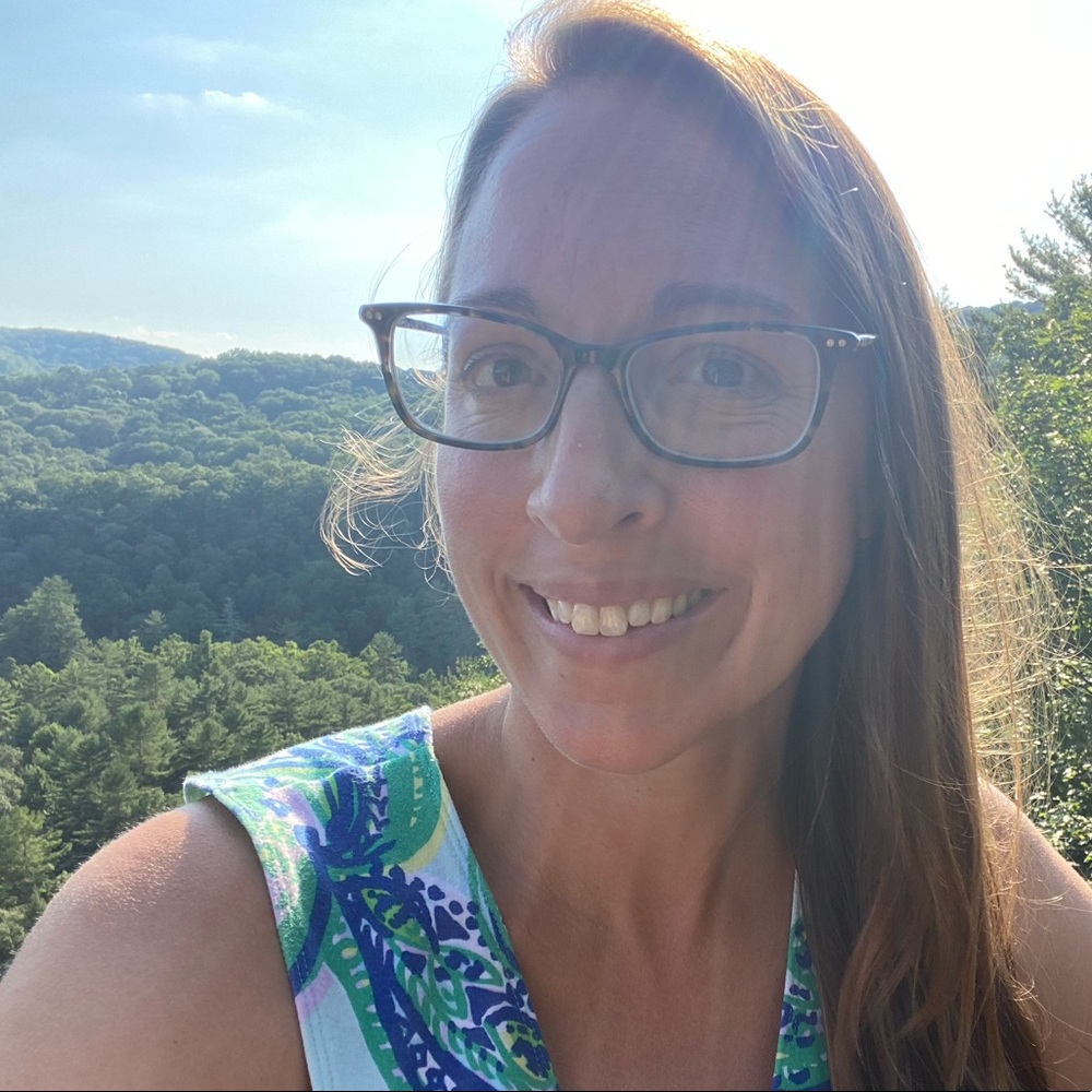 Meet your Posher, Crystal